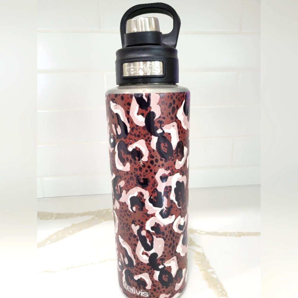 Tervis Wild Animal Print Tumbler 40 oz